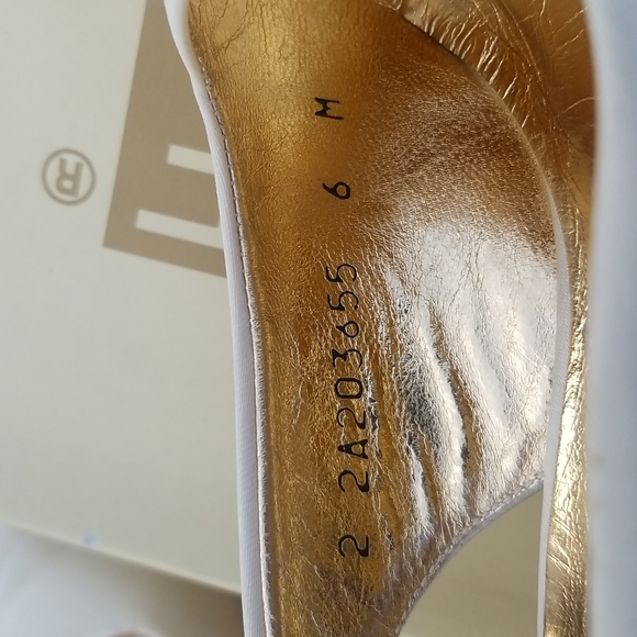 Allure Terza sling back heels size 6 champagne colored vintage - Picture 5 of 15